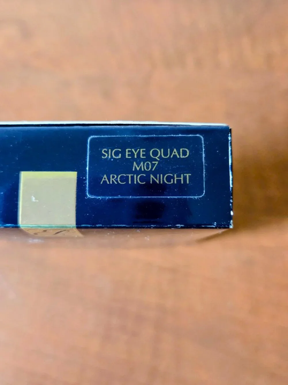 Estee Lauder Signature M07 Arctic Night Eyeshadow Quad in Original Box Brushes